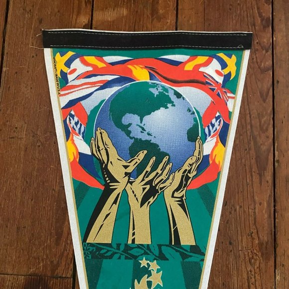 COPY - Atlanta 1996 Olympics Commemorative Flag USA - Picture 2 of 8